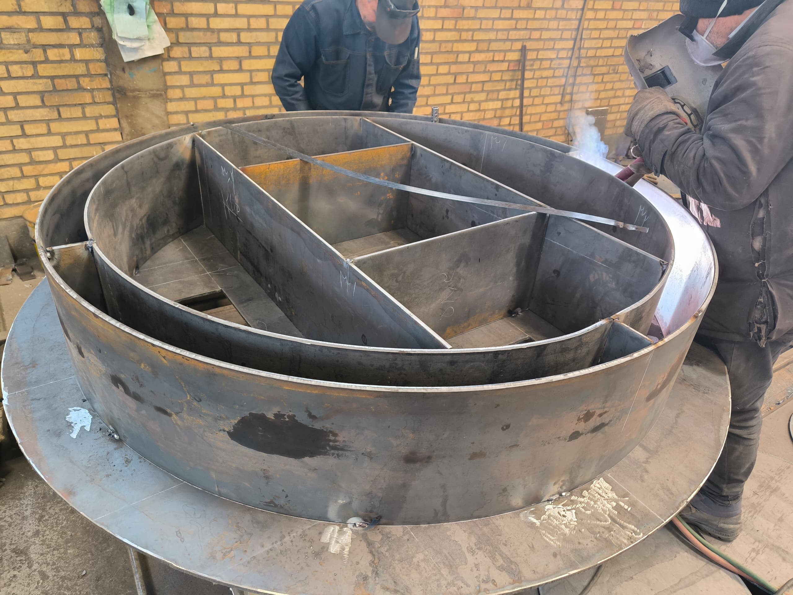 پروژه احداث مخازن پتروشیمی اهدا پلیمر پاک ( در دست اجرا ) gallery